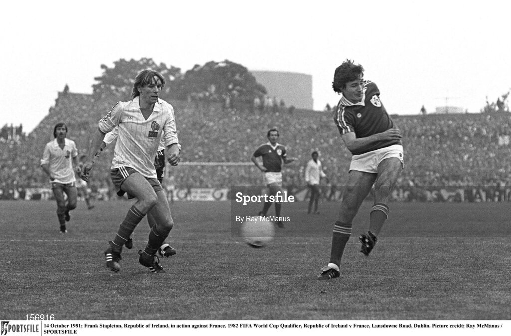 14 October 1981; Frank Stapleton, Republic of Ireland, in action against France. 1982 FIFA World Cup Qualifier, Republic of Ireland v France, Lansdowne Road, Dublin. Picture credit; Ray McManus / SPORTSFILE
