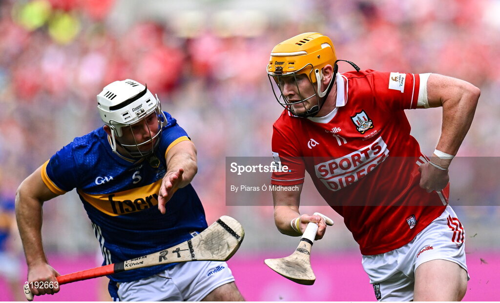 20 July 2025; Shane Barrett of Cork in action against Craig Morgan of Tipperary during the GAA Hurling All-Ireland Senior Championship final match between Cork and Tipperary at Croke Park in Dublin. Photo by Piaras Ó Mídheach/Sportsfile