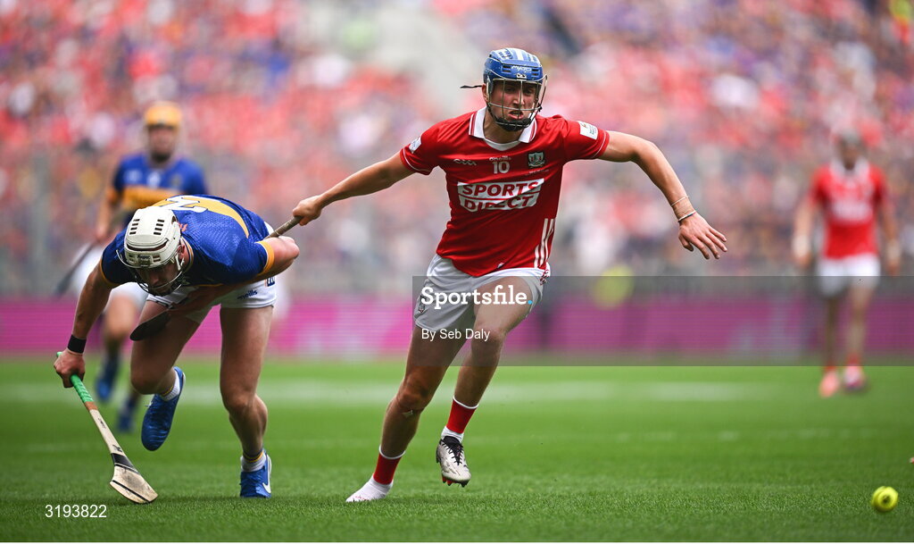 20 July 2025; Diarmuid Healy of Cork in action against Eoghan Connolly of Tipperary during the GAA Hurling All-Ireland Senior Championship final match between Cork and Tipperary at Croke Park in Dublin. Photo by Seb Daly/Sportsfile