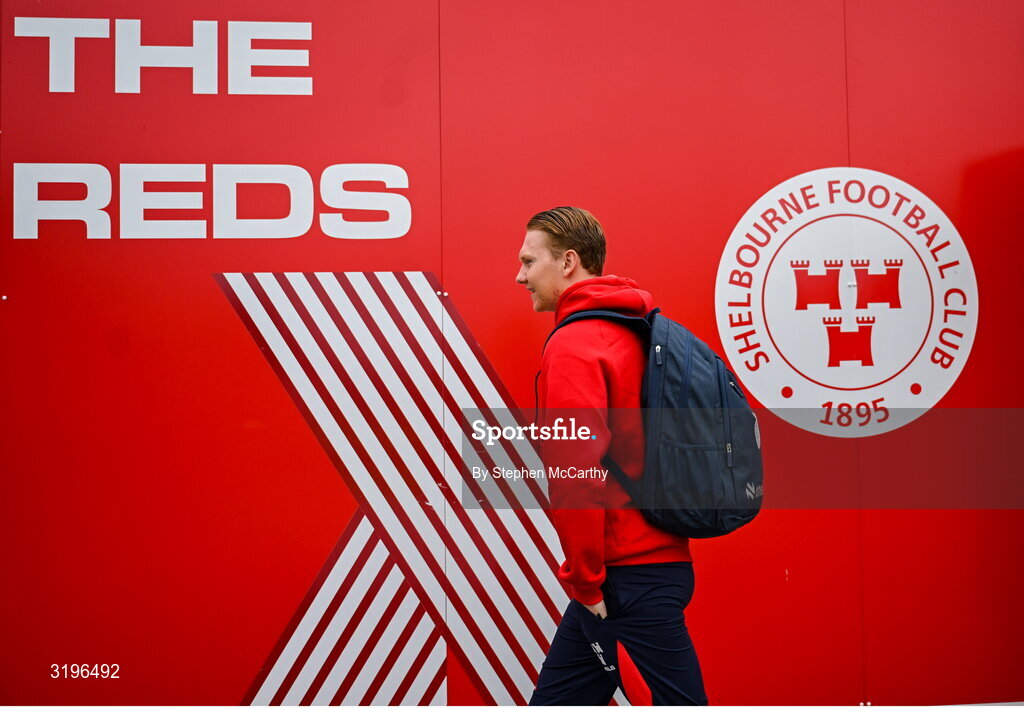 23 July 2025; Jack Henry-Francis of Shelbourne arrives before the UEFA Champions League Second Qualifying Round first leg match between Shelbourne and Qarabag FK at Tolka Park in Dublin. Photo by Stephen McCarthy/Sportsfile
