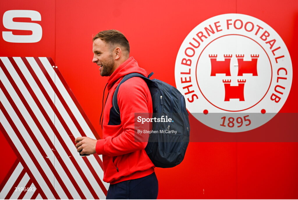 23 July 2025; Paddy Barrett of Shelbourne arrives before the UEFA Champions League Second Qualifying Round first leg match between Shelbourne and Qarabag FK at Tolka Park in Dublin. Photo by Stephen McCarthy/Sportsfile