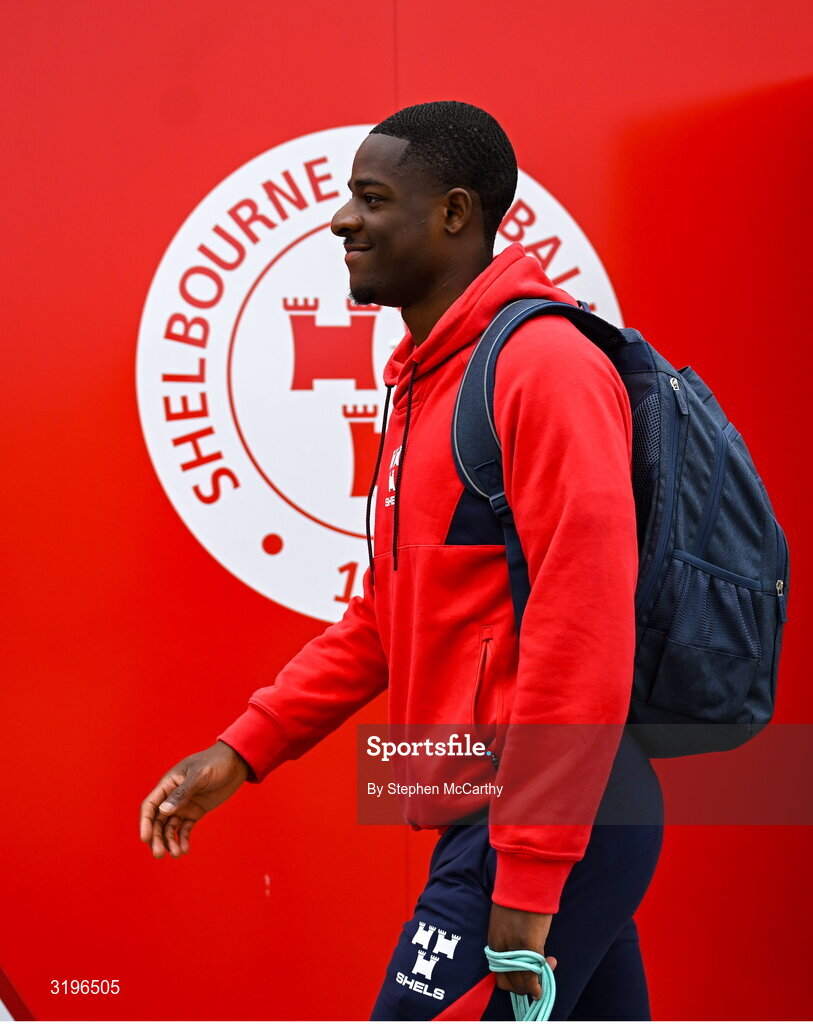23 July 2025; Mipo Odubeko of Shelbourne arrives before the UEFA Champions League Second Qualifying Round first leg match between Shelbourne and Qarabag FK at Tolka Park in Dublin. Photo by Stephen McCarthy/Sportsfile