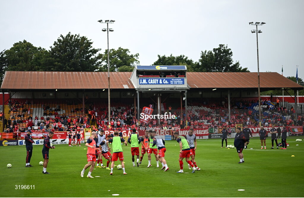 23 July 2025; Shelbourne players warm up before the UEFA Champions League Second Qualifying Round first leg match between Shelbourne and Qarabag FK at Tolka Park in Dublin. Photo by Stephen McCarthy/Sportsfile