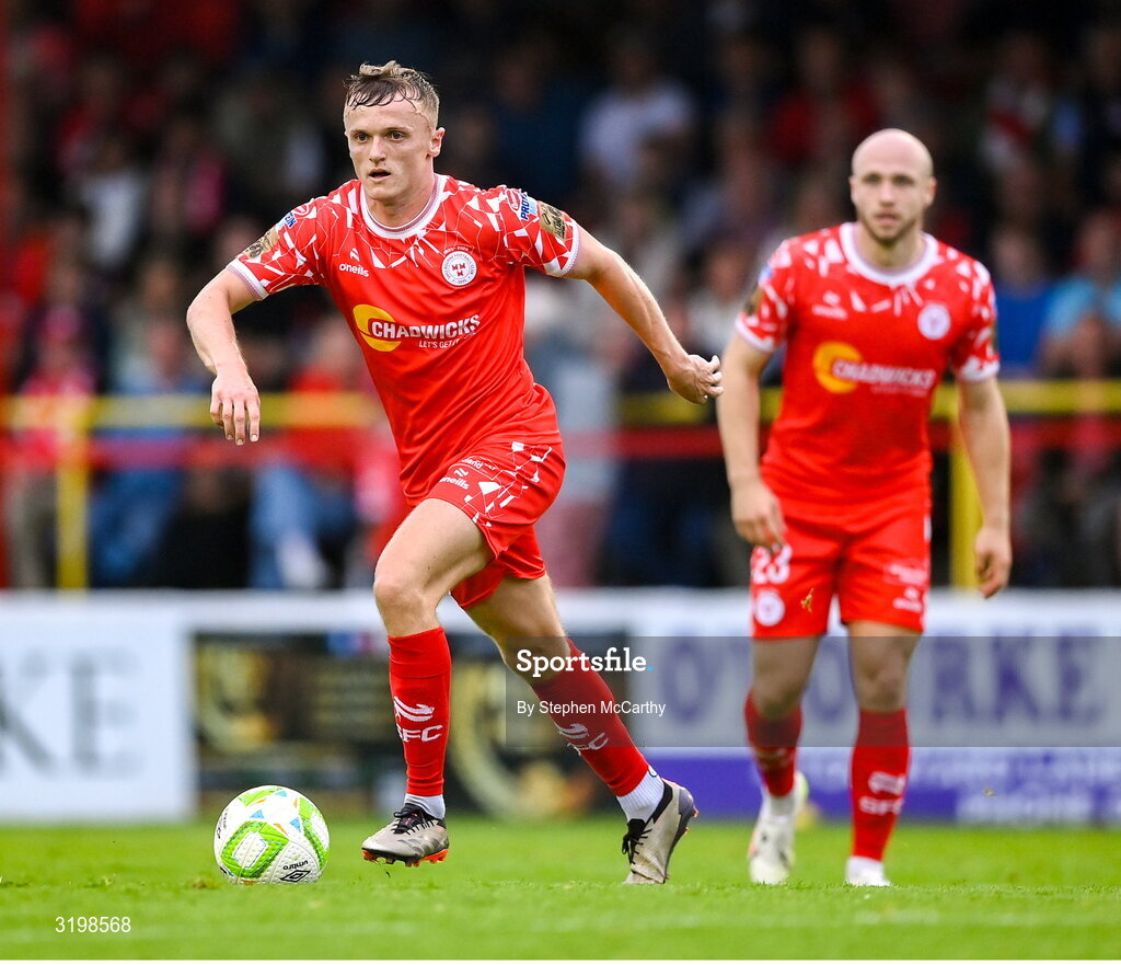 23 July 2025; JJ Lunney of Shelbourne during the UEFA Champions League Second Qualifying Round first leg match between Shelbourne and Qarabag FK at Tolka Park in Dublin. Photo by Stephen McCarthy/Sportsfile