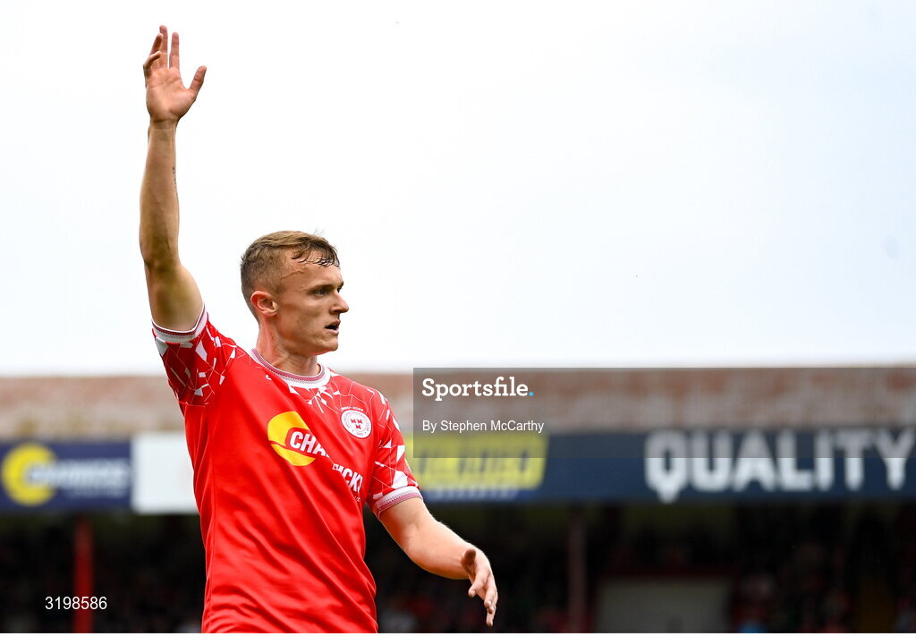 23 July 2025; JJ Lunney of Shelbourne during the UEFA Champions League Second Qualifying Round first leg match between Shelbourne and Qarabag FK at Tolka Park in Dublin. Photo by Stephen McCarthy/Sportsfile