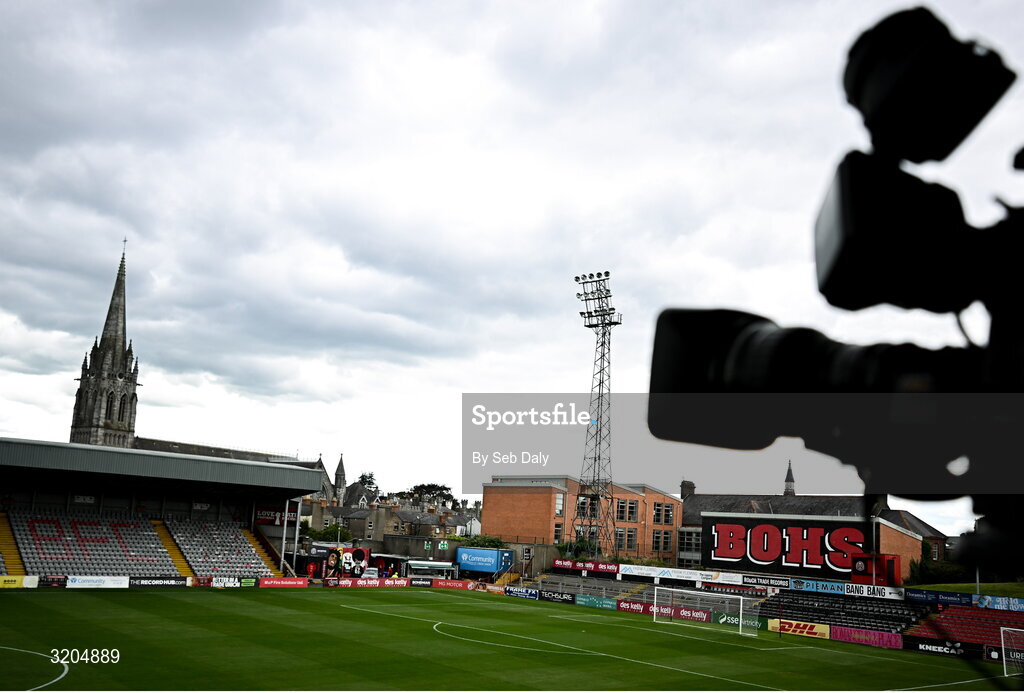 1 August 2025; A general view inside the stadium before the SSE Airtricity Men's Premier Division match between Bohemians and Drogheda United at Dalymount Park in Dublin. Photo by Seb Daly/Sportsfile