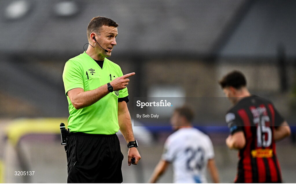 1 August 2025; Referee Paul Norton during the SSE Airtricity Men's Premier Division match between Bohemians and Drogheda United at Dalymount Park in Dublin. Photo by Seb Daly/Sportsfile