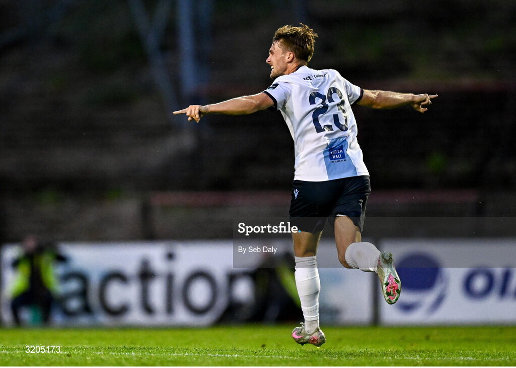 1 August 2025; Owen Lambe of Drogheda United celebrates his side's first goal, scored by teammate Josh Thomas, not pictured, during the SSE Airtricity Men's Premier Division match between Bohemians and Drogheda United at Dalymount Park in Dublin. Photo by Seb Daly/Sportsfile