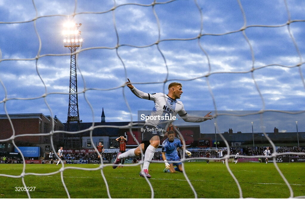 1 August 2025; Josh Thomas of Drogheda United, right, celebrates after scoring his side's first goal during the SSE Airtricity Men's Premier Division match between Bohemians and Drogheda United at Dalymount Park in Dublin. Photo by Seb Daly/Sportsfile