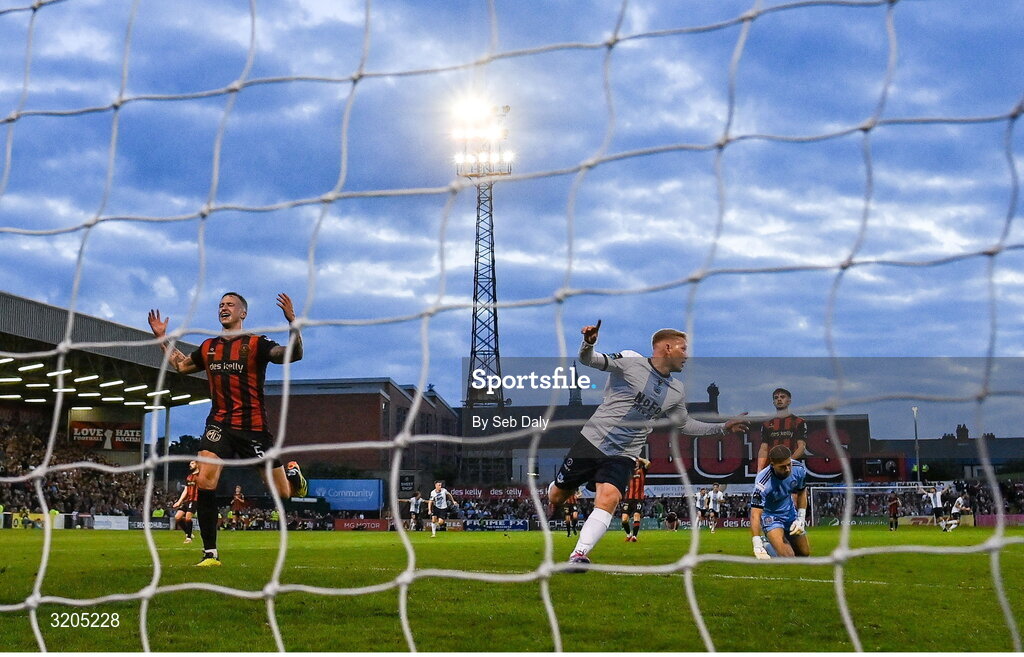 1 August 2025; Josh Thomas of Drogheda United, right, celebrates after scoring his side's first goal during the SSE Airtricity Men's Premier Division match between Bohemians and Drogheda United at Dalymount Park in Dublin. Photo by Seb Daly/Sportsfile