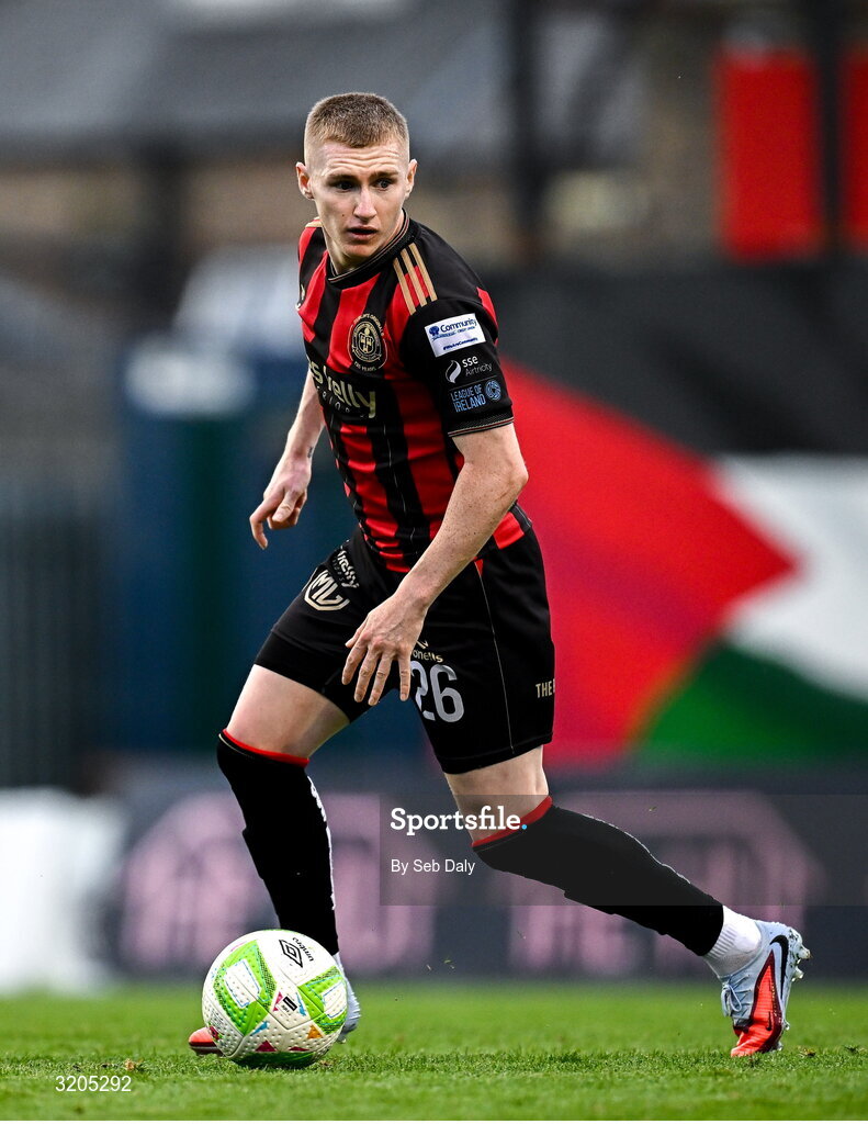 1 August 2025; Ross Tierney of Bohemians during the SSE Airtricity Men's Premier Division match between Bohemians and Drogheda United at Dalymount Park in Dublin. Photo by Seb Daly/Sportsfile