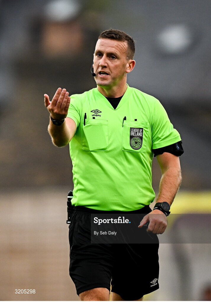 1 August 2025; Referee Paul Norton during the SSE Airtricity Men's Premier Division match between Bohemians and Drogheda United at Dalymount Park in Dublin. Photo by Seb Daly/Sportsfile