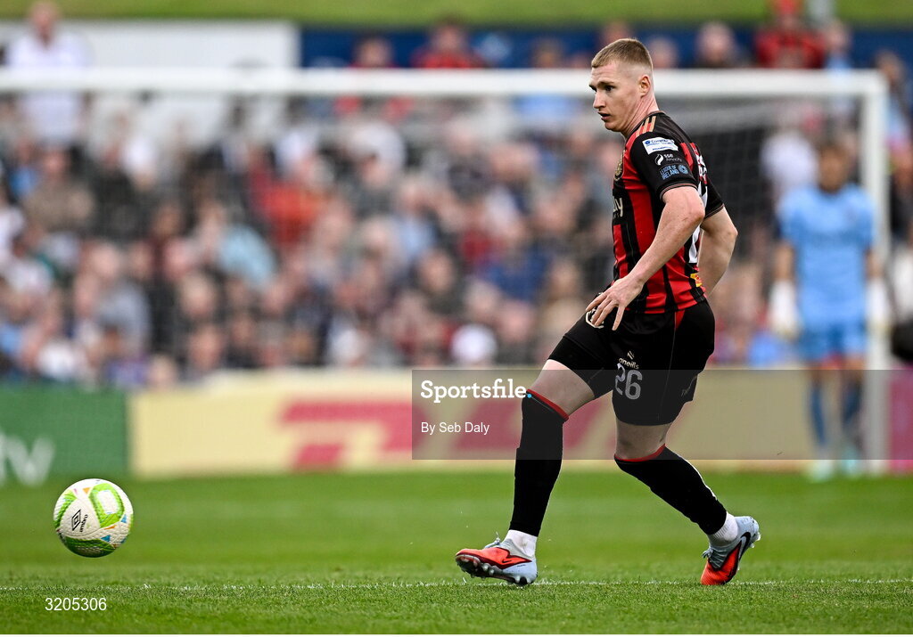 1 August 2025; Ross Tierney of Bohemians during the SSE Airtricity Men's Premier Division match between Bohemians and Drogheda United at Dalymount Park in Dublin. Photo by Seb Daly/Sportsfile