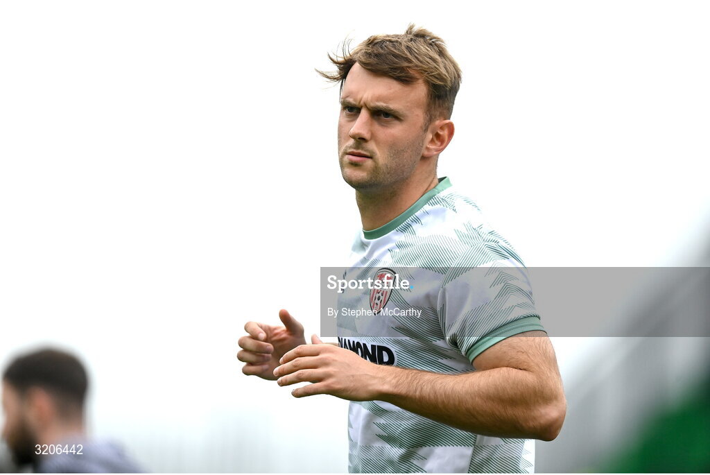 3 August 2025; Jamie Stott of Derry City warms up before the SSE Airtricity Men's Premier Division match between Shamrock Rovers and Derry City at Tallaght Stadium in Dublin.  Photo by Stephen McCarthy/Sportsfile