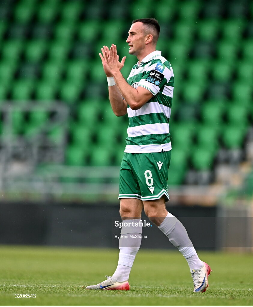 3 August 2025; Aaron McEneff of Shamrock Rovers has a shot on goal during the SSE Airtricity Men's Premier Division match between Shamrock Rovers and Derry City at Tallaght Stadium in Dublin.  Photo by Ben McShane/Sportsfile