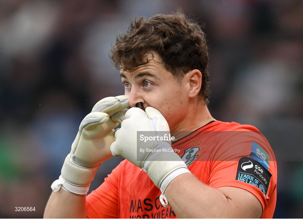 3 August 2025; Shamrock Rovers goalkeeper Ed McGinty during the SSE Airtricity Men's Premier Division match between Shamrock Rovers and Derry City at Tallaght Stadium in Dublin.  Photo by Stephen McCarthy/Sportsfile