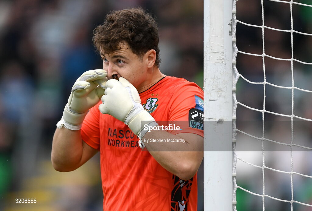 3 August 2025; Shamrock Rovers goalkeeper Ed McGinty during the SSE Airtricity Men's Premier Division match between Shamrock Rovers and Derry City at Tallaght Stadium in Dublin.  Photo by Stephen McCarthy/Sportsfile