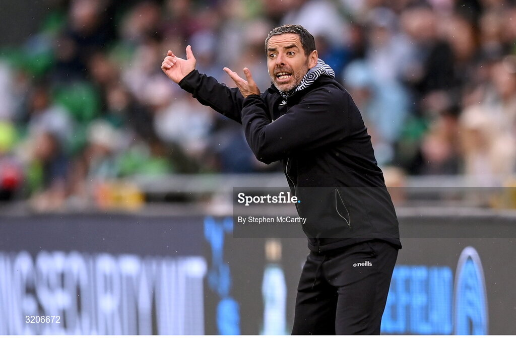 3 August 2025; Derry City manager Tiernan Lynch during the SSE Airtricity Men's Premier Division match between Shamrock Rovers and Derry City at Tallaght Stadium in Dublin.  Photo by Stephen McCarthy/Sportsfile