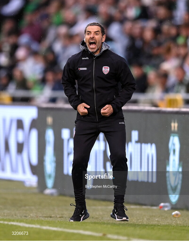 3 August 2025; Derry City manager Tiernan Lynch during the SSE Airtricity Men's Premier Division match between Shamrock Rovers and Derry City at Tallaght Stadium in Dublin.  Photo by Stephen McCarthy/Sportsfile