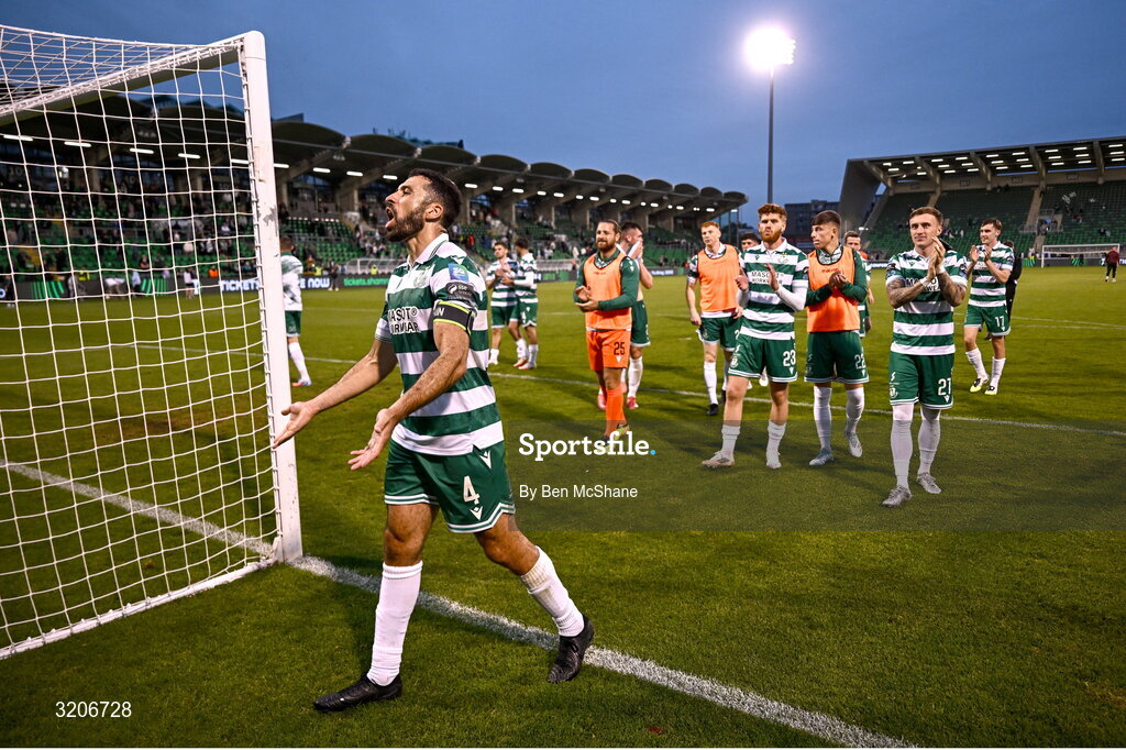 3 August 2025; Roberto Lopes of Shamrock Rovers encourages the supporters after the SSE Airtricity Men's Premier Division match between Shamrock Rovers and Derry City at Tallaght Stadium in Dublin.  Photo by Ben McShane/Sportsfile