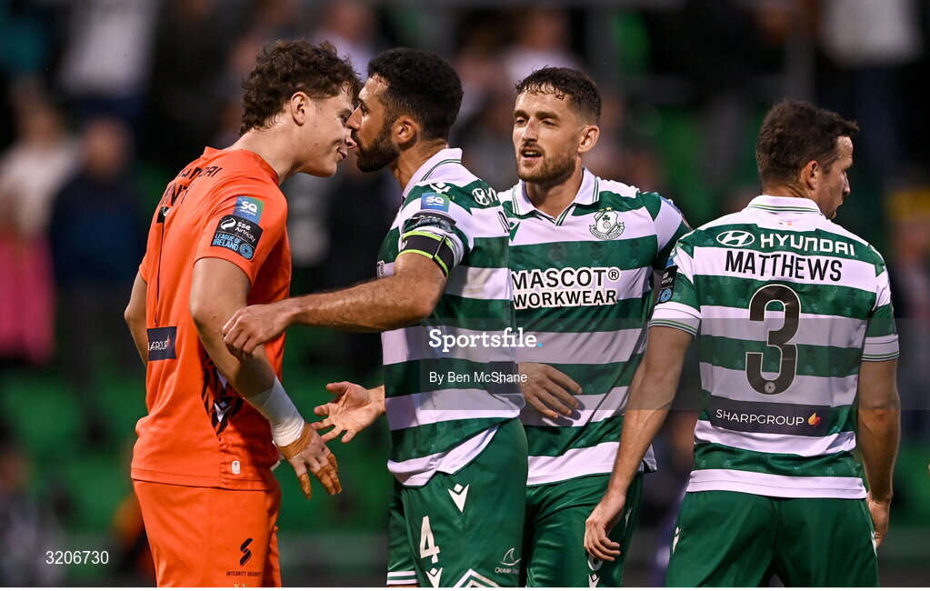 3 August 2025; Roberto Lopes of Shamrock Rovers celebrates with teammates, including goalkeeper Ed McGinty, after their victory in the SSE Airtricity Men's Premier Division match between Shamrock Rovers and Derry City at Tallaght Stadium in Dublin.  Photo by Ben McShane/Sportsfile