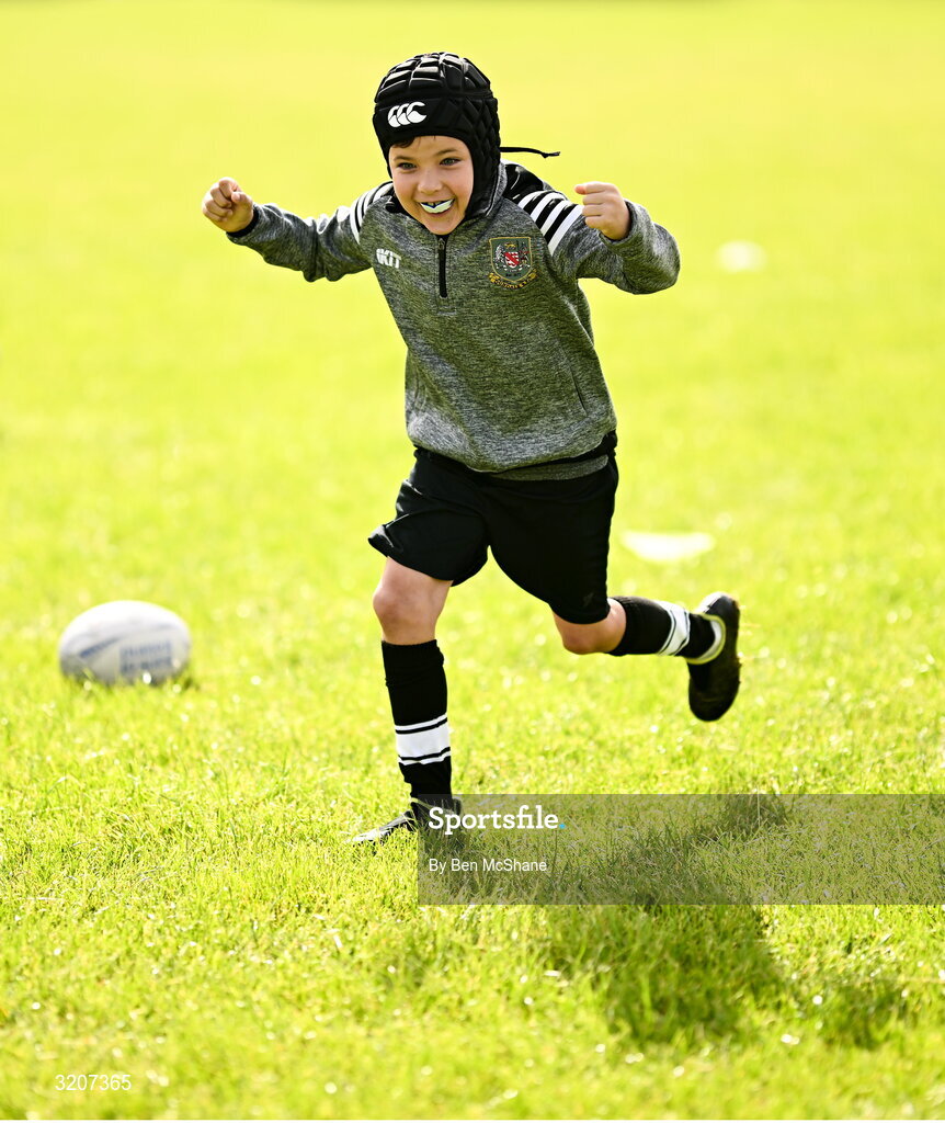 5 August 2025; Participants during a Bank of Ireland Leinster Rugby Summer Camp at Dundalk RFC in Louth. Photo by Ben McShane/Sportsfile