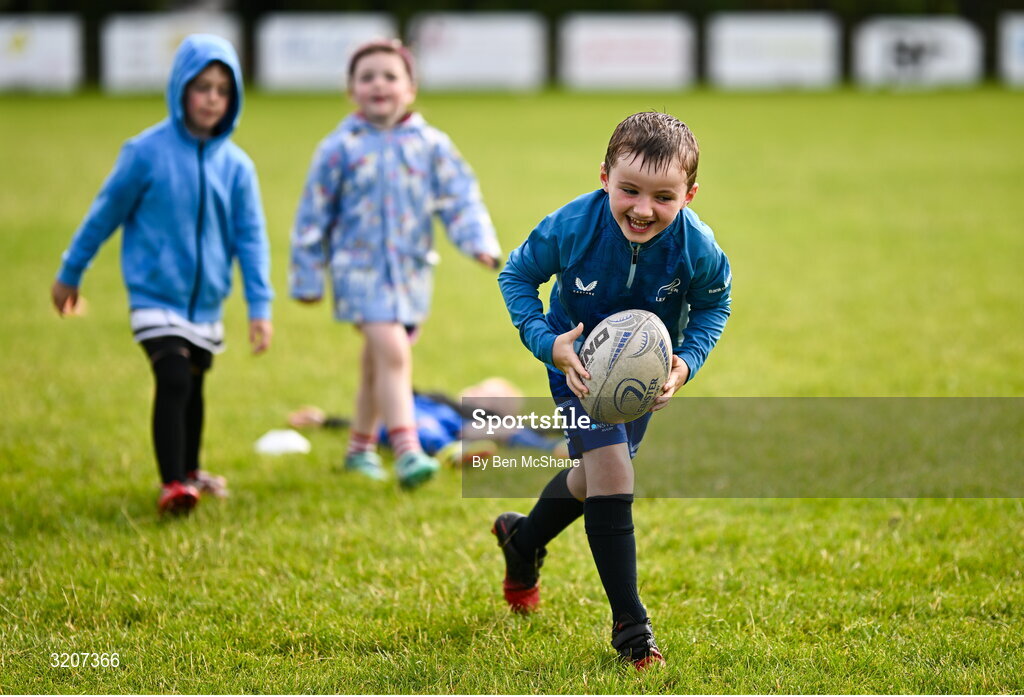 5 August 2025; Participants during a Bank of Ireland Leinster Rugby Summer Camp at Dundalk RFC in Louth. Photo by Ben McShane/Sportsfile