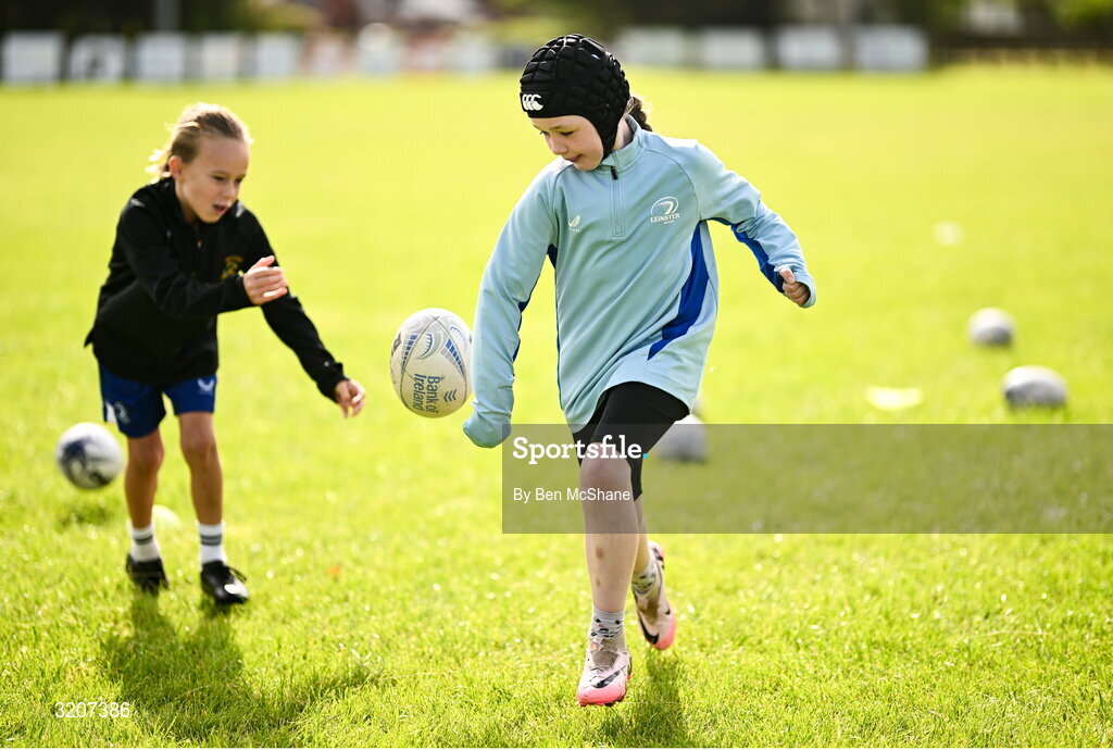 5 August 2025; Participants during a Bank of Ireland Leinster Rugby Summer Camp at Dundalk RFC in Louth. Photo by Ben McShane/Sportsfile