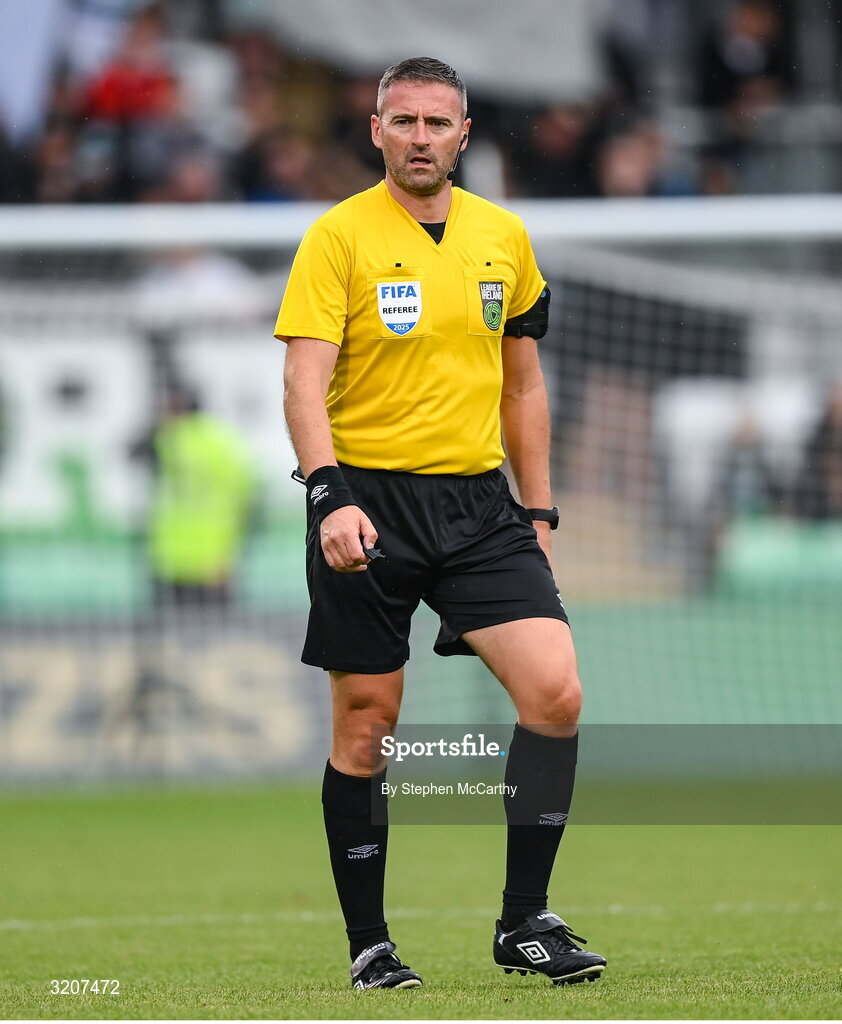 3 August 2025; Referee Paul McLaughlin during the SSE Airtricity Men's Premier Division match between Shamrock Rovers and Derry City at Tallaght Stadium in Dublin.  Photo by Stephen McCarthy/Sportsfile