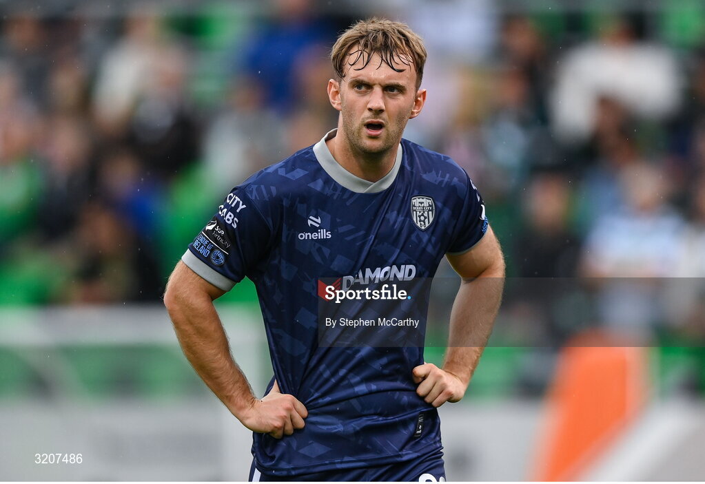 3 August 2025; Jamie Stott of Derry City during the SSE Airtricity Men's Premier Division match between Shamrock Rovers and Derry City at Tallaght Stadium in Dublin.  Photo by Stephen McCarthy/Sportsfile