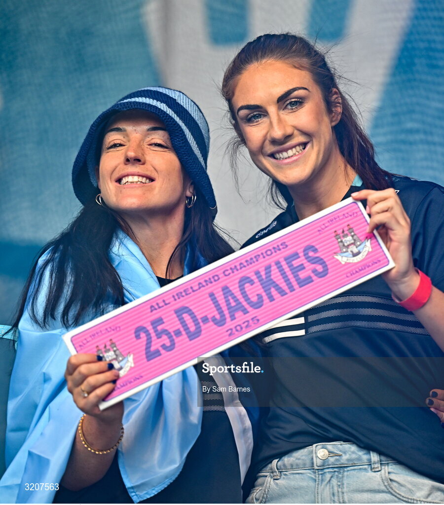 5 August 2025; Sinéad Goldrick, left, and Éilish O'Dowd during the homecoming of TG4 All-Ireland Ladies Senior Football Champions, Dublin, at Smithfield Square in Dublin. Photo by Sam Barnes/Sportsfile