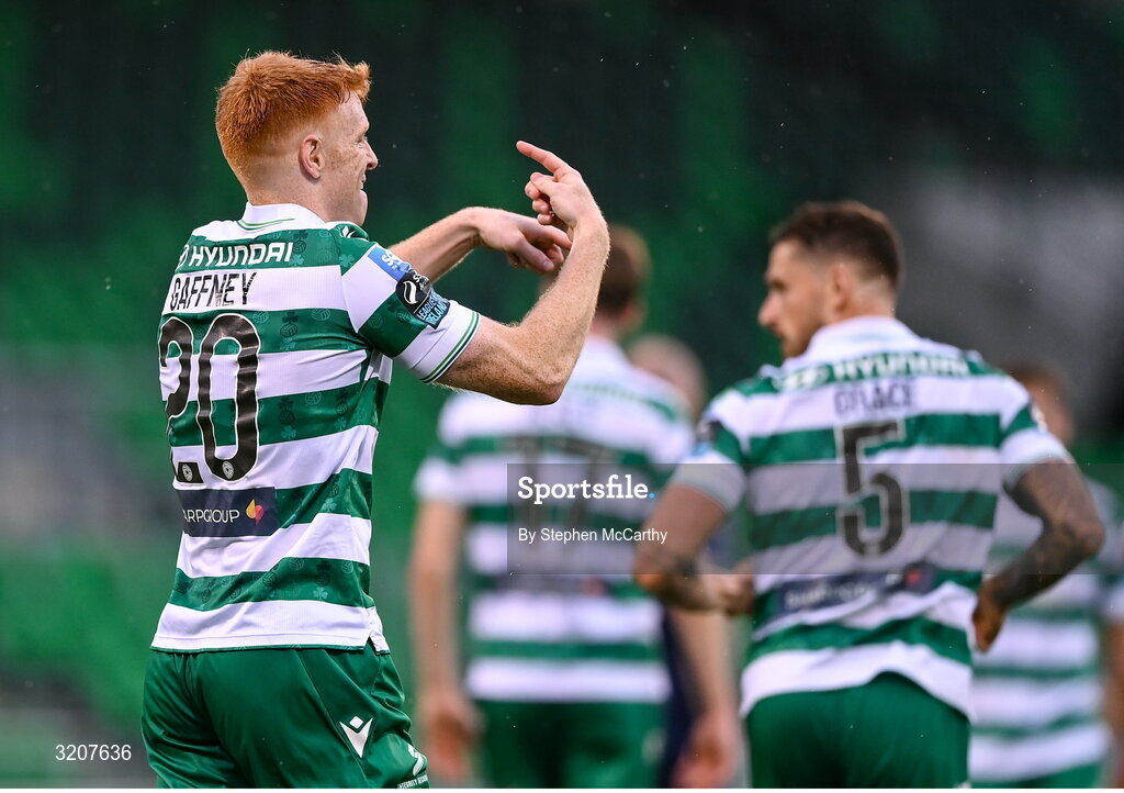 3 August 2025; Rory Gaffney of Shamrock Rovers signals to the bench to replace him with a substitute, shortly after scoring his side's second goal during the SSE Airtricity Men's Premier Division match between Shamrock Rovers and Derry City at Tallaght Stadium in Dublin.  Photo by Stephen McCarthy/Sportsfile