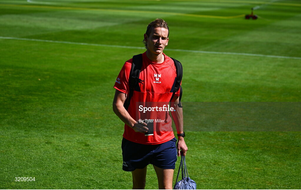 9 August 2025; Harry Wood of Shelbourne before the SSE Airtricity Men's Premier Division match between Shelbourne and Bohemians at Tolka Park in Dublin. Photo by Tyler Miller/Sportsfile