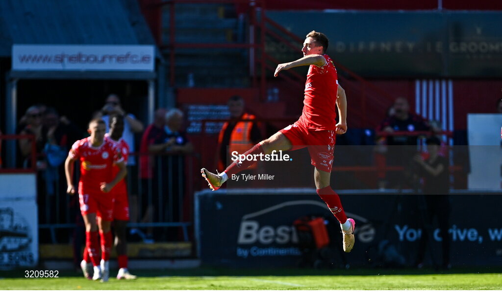 9 August 2025; Daniel Kelly of Shelbourne celebrates after scoring his side's first goal during the SSE Airtricity Men's Premier Division match between Shelbourne and Bohemians at Tolka Park in Dublin. Photo by Tyler Miller/Sportsfile