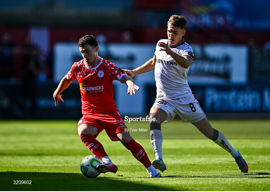 9 August 2025; Ali Coote of Shelbourne in action against Dayle Rooney of Bohemians during the SSE Airtricity Men's Premier Division match between Shelbourne and Bohemians at Tolka Park in Dublin. Photo by Tyler Miller/Sportsfile