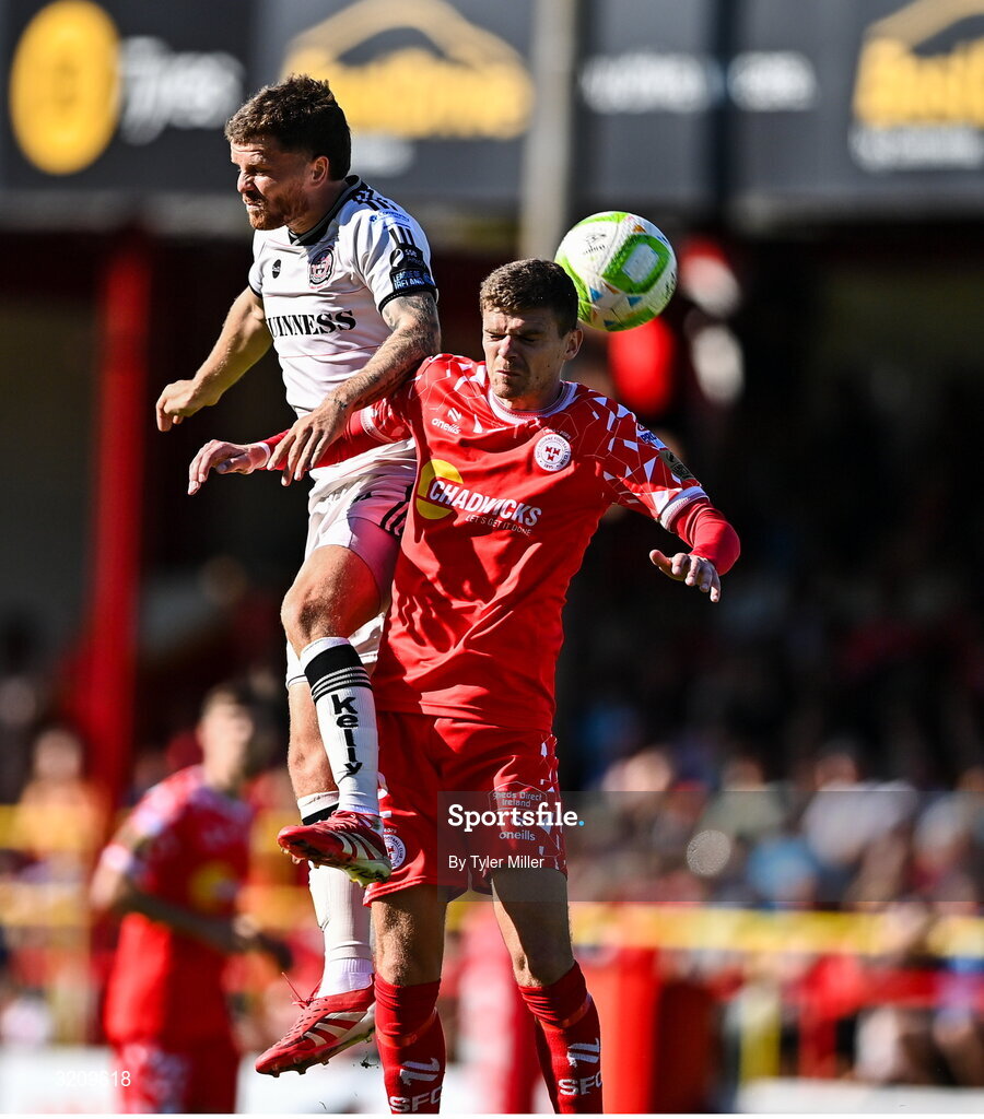 9 August 2025; Adam McDonnell of Bohemians in action against Sean Gannon of Shelbourne during the SSE Airtricity Men's Premier Division match between Shelbourne and Bohemians at Tolka Park in Dublin. Photo by Tyler Miller/Sportsfile