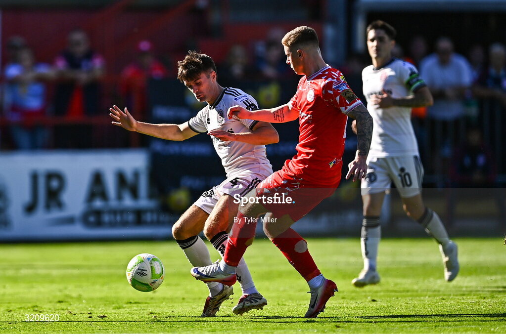 9 August 2025; Niall Morahan of Bohemians in action against Kameron Ledwidge of Shelbourne during the SSE Airtricity Men's Premier Division match between Shelbourne and Bohemians at Tolka Park in Dublin. Photo by Tyler Miller/Sportsfile