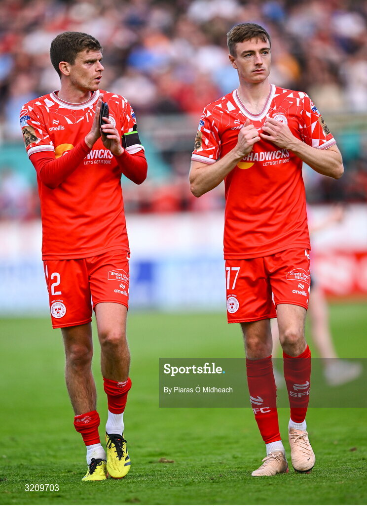 9 August 2025; Shelbourne players Sean Gannon, left, and Daniel Kelly after the drawn SSE Airtricity Men's Premier Division match between Shelbourne and Bohemians at Tolka Park in Dublin. Photo by Piaras Ó Mídheach/Sportsfile