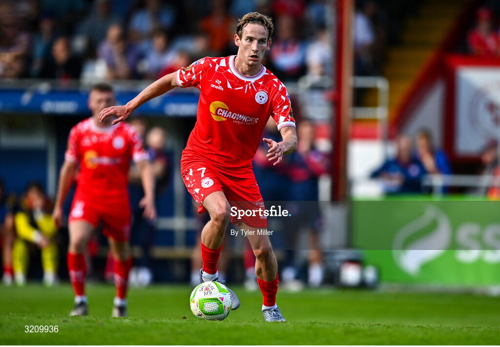 9 August 2025; Harry Wood of Shelbourne during the SSE Airtricity Men's Premier Division match between Shelbourne and Bohemians at Tolka Park in Dublin. Photo by Tyler Miller/Sportsfile