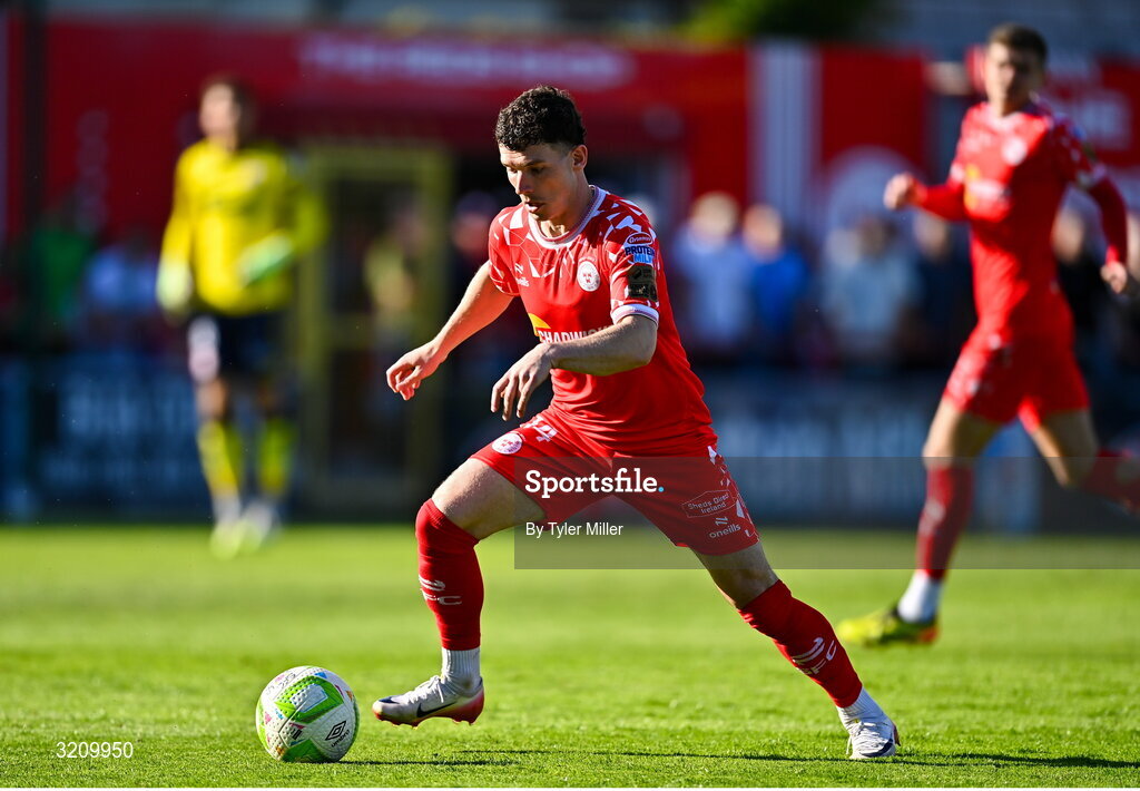 9 August 2025; Ali Coote of Shelbourne during the SSE Airtricity Men's Premier Division match between Shelbourne and Bohemians at Tolka Park in Dublin. Photo by Tyler Miller/Sportsfile