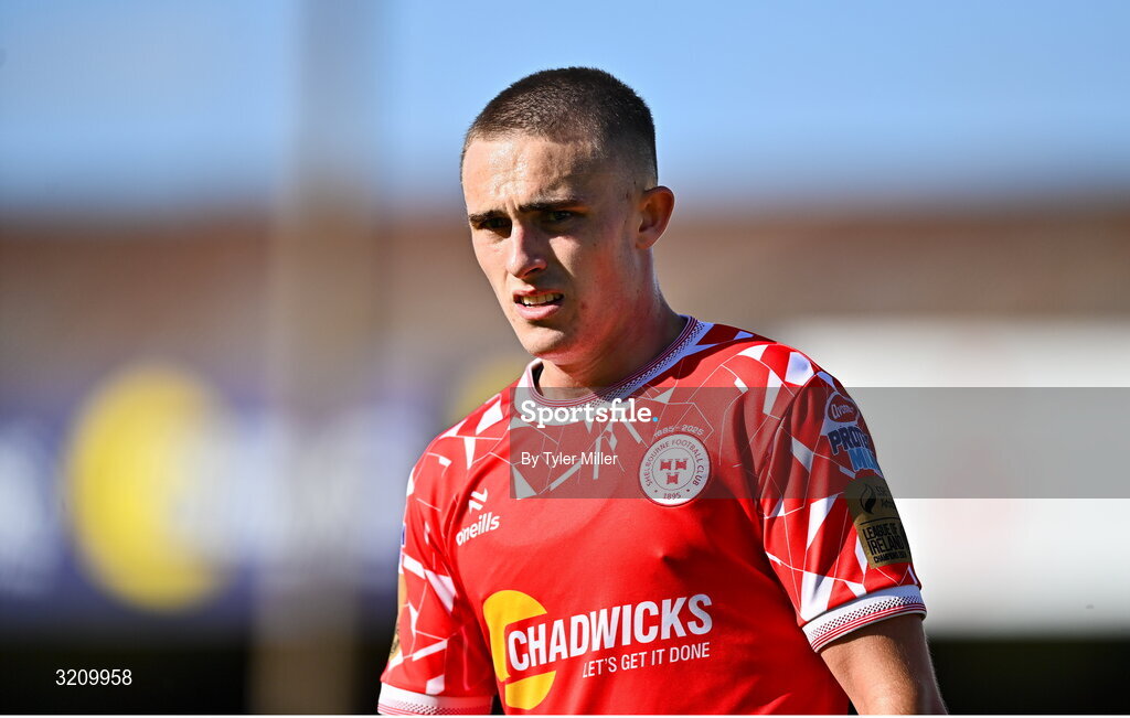 9 August 2025; Evan Caffrey of Shelbourne during the SSE Airtricity Men's Premier Division match between Shelbourne and Bohemians at Tolka Park in Dublin. Photo by Tyler Miller/Sportsfile