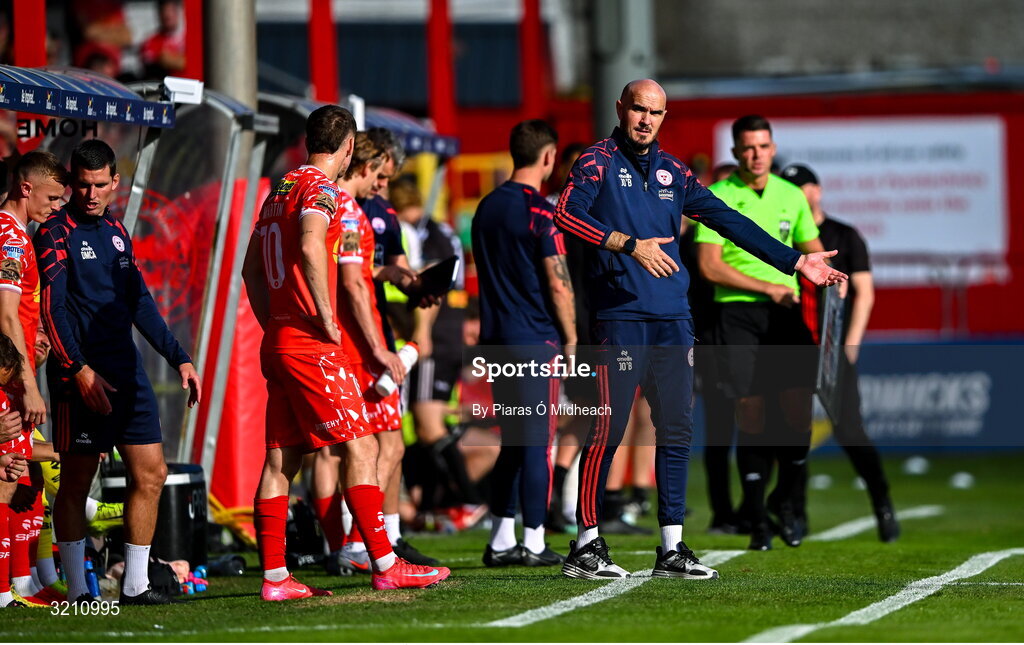 9 August 2025; Shelbourne head coach Joey O'Brien during the SSE Airtricity Men's Premier Division match between Shelbourne and Bohemians at Tolka Park in Dublin. Photo by Piaras Ó Mídheach/Sportsfile