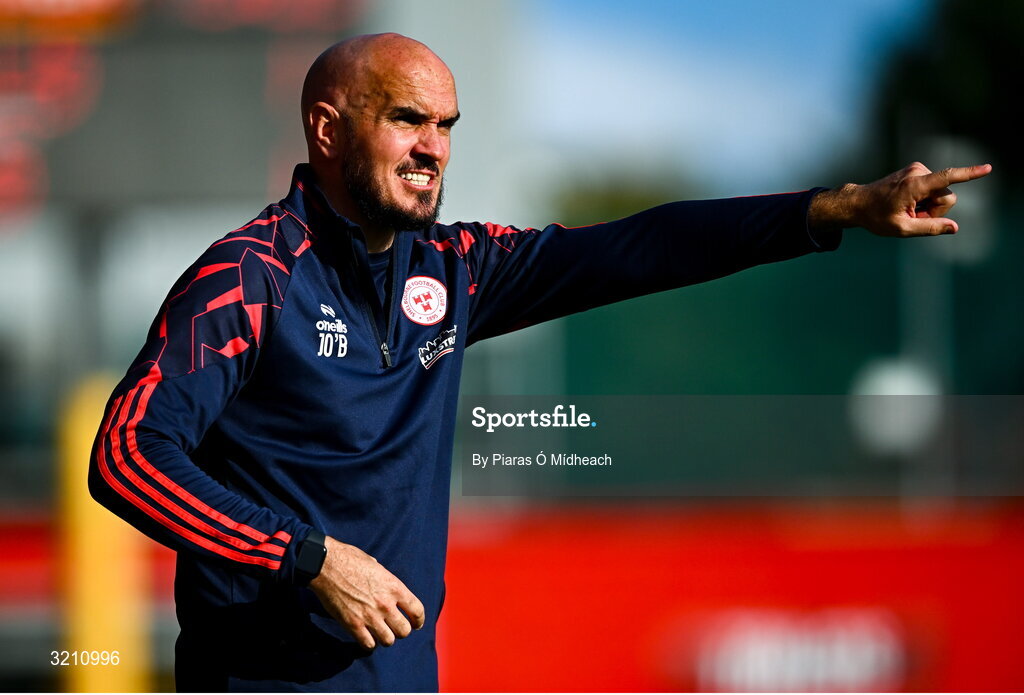 9 August 2025; Shelbourne head coach Joey O'Brien during the SSE Airtricity Men's Premier Division match between Shelbourne and Bohemians at Tolka Park in Dublin. Photo by Piaras Ó Mídheach/Sportsfile