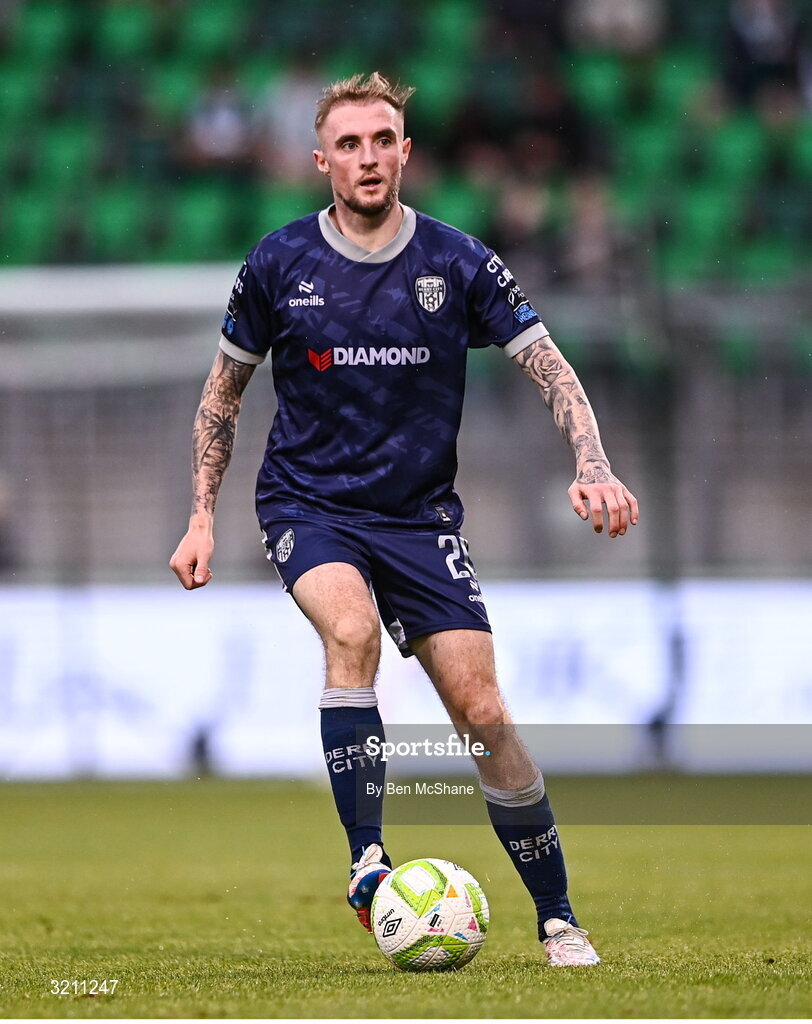 3 August 2025; Carl Winchester of Derry City during the SSE Airtricity Men's Premier Division match between Shamrock Rovers and Derry City at Tallaght Stadium in Dublin.  Photo by Ben McShane/Sportsfile