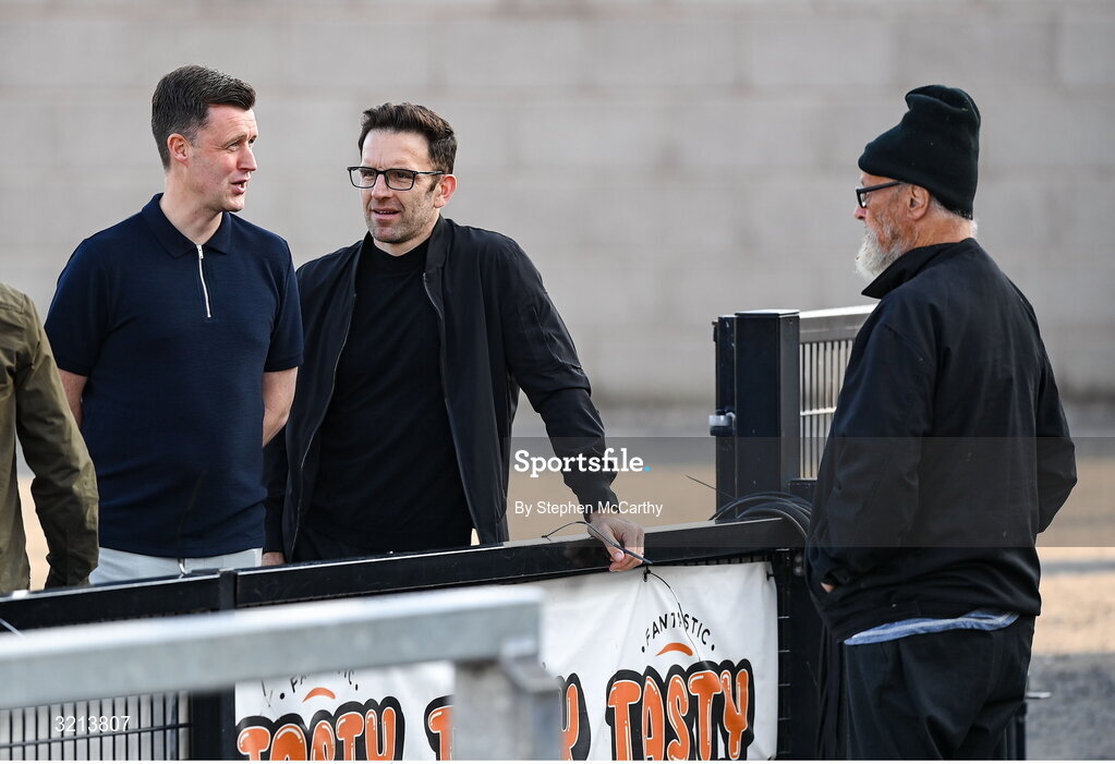 16 August 2025; League of Ireland supporter Tom Simmons, right, exchanges opinions with RTÉ's Alan Cawley, left, and Stuart Byrne before the Sports Direct Men’s FAI Cup third round match between Derry City and Drogheda United at The Ryan McBride Brandywell Stadium in Derry. Photo by Stephen McCarthy/Sportsfile