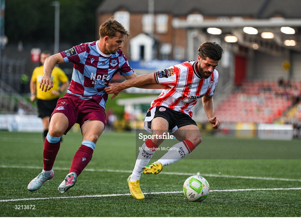 16 August 2025; Brandon Fleming of Derry City in action against Owen Lambe of Drogheda United during the Sports Direct Men’s FAI Cup third round match between Derry City and Drogheda United at The Ryan McBride Brandywell Stadium in Derry. Photo by Stephen McCarthy/Sportsfile