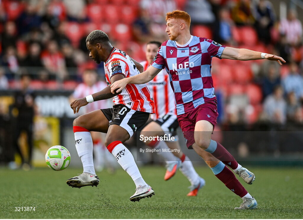 16 August 2025; Dipo Akinyemi of Derry City in action against James Bolger of Drogheda United during the Sports Direct Men’s FAI Cup third round match between Derry City and Drogheda United at The Ryan McBride Brandywell Stadium in Derry. Photo by Stephen McCarthy/Sportsfile