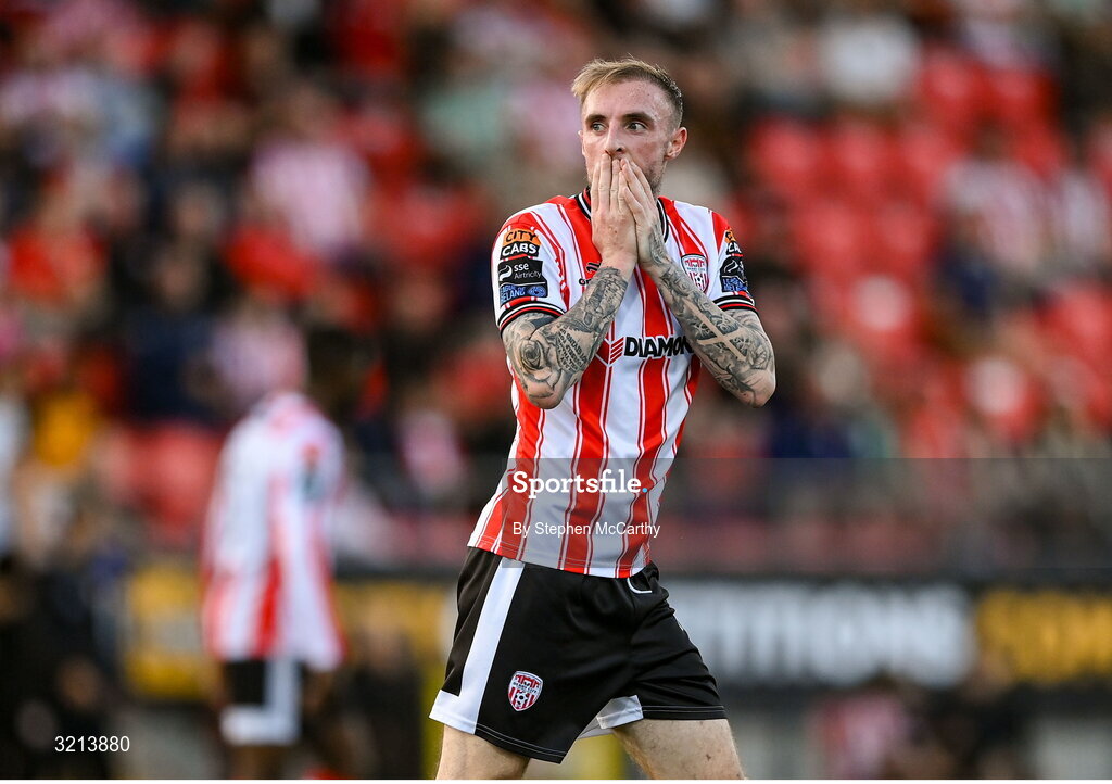 16 August 2025; Carl Winchester of Derry City reacts to a missed opportunity on goal during the Sports Direct Men’s FAI Cup third round match between Derry City and Drogheda United at The Ryan McBride Brandywell Stadium in Derry. Photo by Stephen McCarthy/Sportsfile