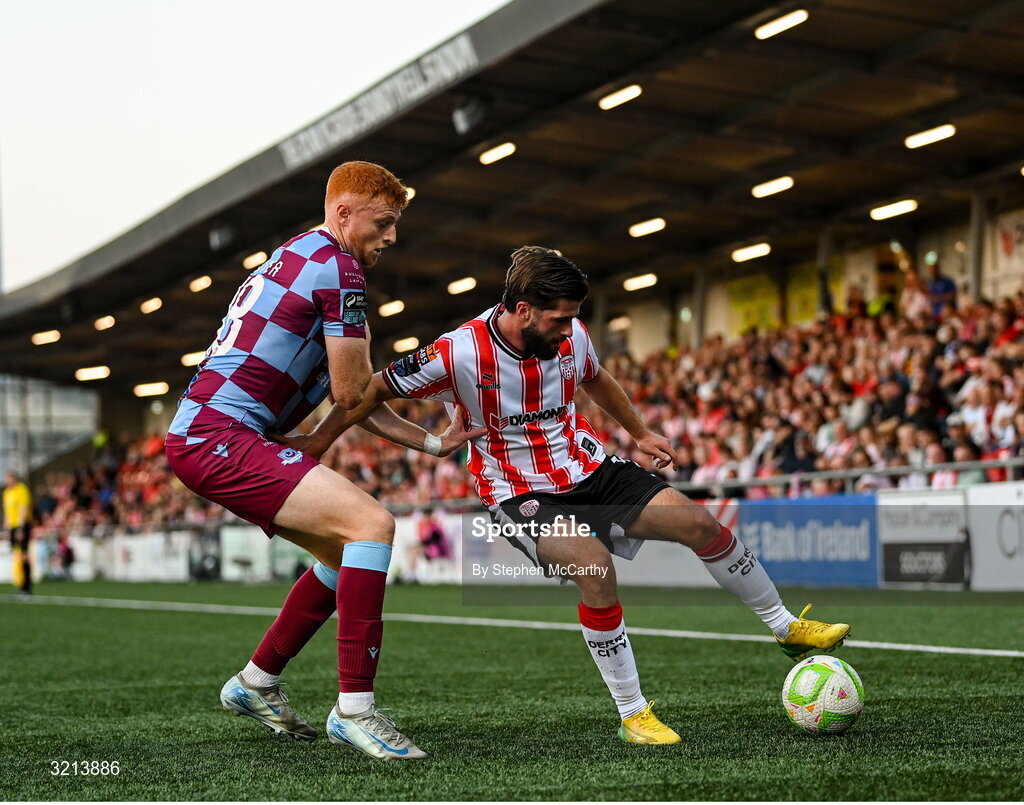 16 August 2025; Brandon Fleming of Derry City in action against James Bolger of Drogheda United during the Sports Direct Men’s FAI Cup third round match between Derry City and Drogheda United at The Ryan McBride Brandywell Stadium in Derry. Photo by Stephen McCarthy/Sportsfile