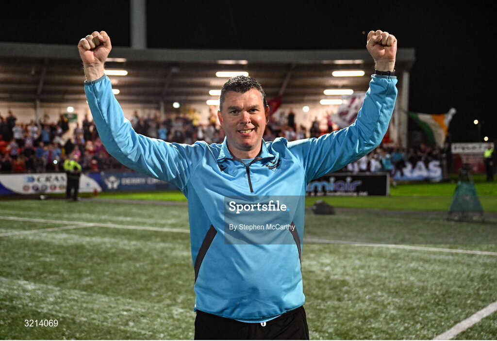 16 August 2025; Drogheda United manager Kevin Doherty celebrates after the Sports Direct Men’s FAI Cup third round match between Derry City and Drogheda United at The Ryan McBride Brandywell Stadium in Derry. Photo by Stephen McCarthy/Sportsfile
